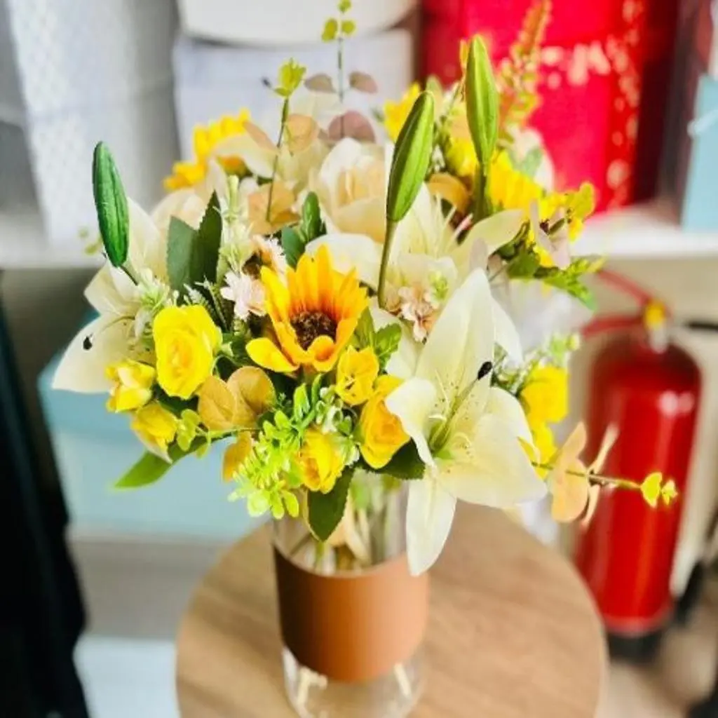 Artificial Flower Vase